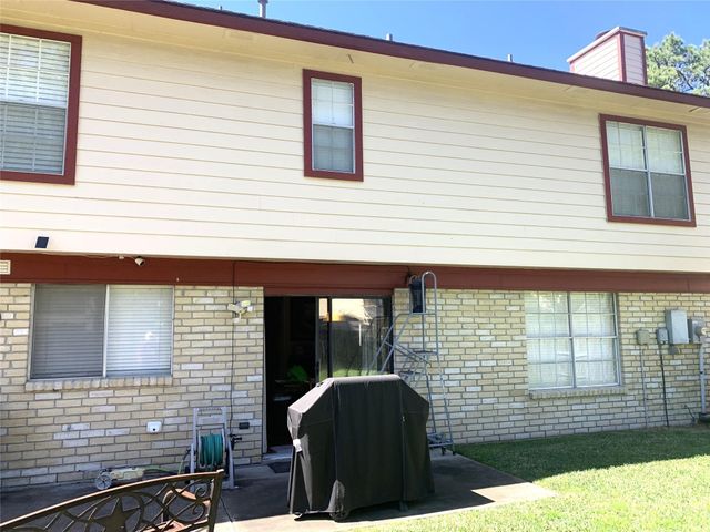 8406 Hot Springs Drive, Houston, TX 77095