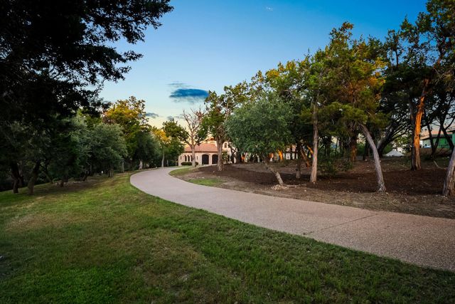 8145 Lake Mountain LN, Leander, TX 78641