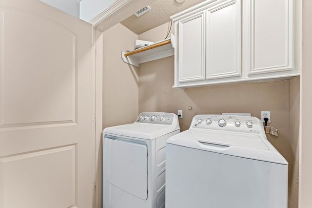 2905 Baer Street 6, Houston, TX 77020