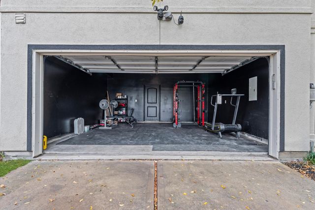 2905 Baer Street 6, Houston, TX 77020