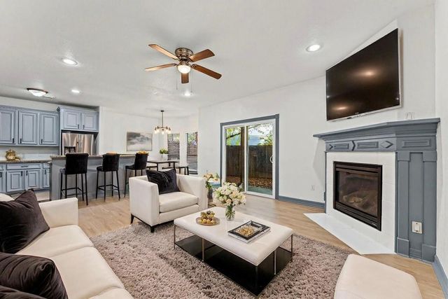 2905 Baer Street 6, Houston, TX 77020