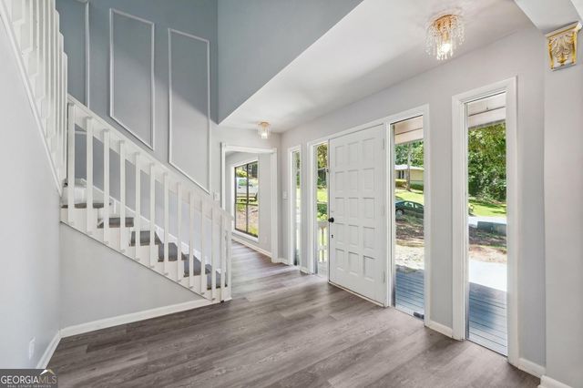 5249 Golf Valley Way, Stone Mountain, GA 30088