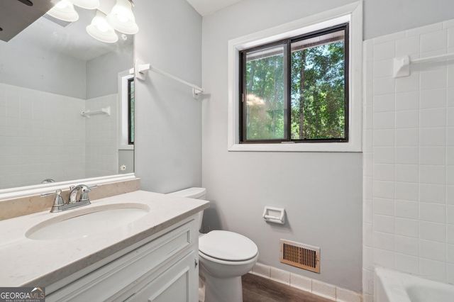 5249 Golf Valley Way, Stone Mountain, GA 30088