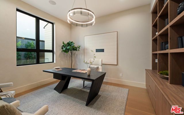 565 Toyopa Drive, Pacific Palisades (los Angeles), CA 90272