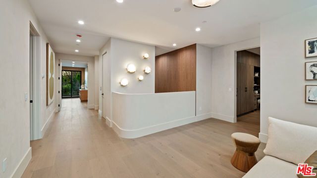 565 Toyopa Drive, Pacific Palisades (los Angeles), CA 90272