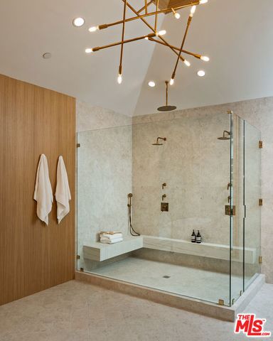 565 Toyopa Drive, Pacific Palisades (los Angeles), CA 90272