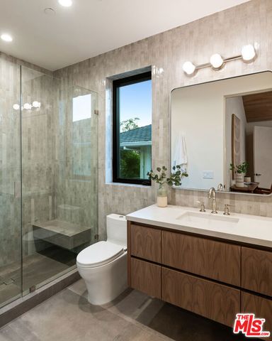 565 Toyopa Drive, Pacific Palisades (los Angeles), CA 90272