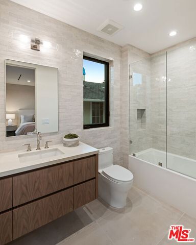 565 Toyopa Drive, Pacific Palisades (los Angeles), CA 90272