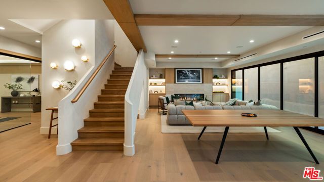 565 Toyopa Drive, Pacific Palisades (los Angeles), CA 90272