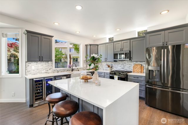 5440 NE 2nd Court, Renton, WA 98059