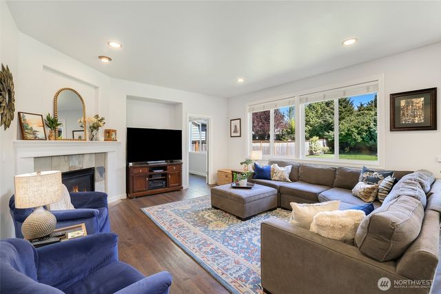 5440 NE 2nd Court, Renton, WA 98059
