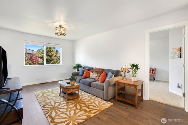 5440 NE 2nd Court, Renton, WA 98059