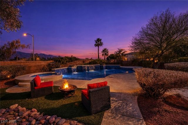 6320 Thunder Blitz Avenue, Las Vegas, NV 89131