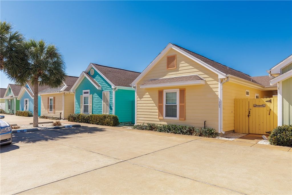 14521 E Cabana St 305, Corpus Christi, TX 78418 — photo 2
