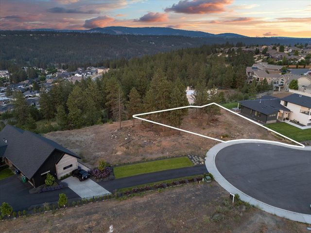 5229 S Falcon Point Ct, Spokane, WA 99224