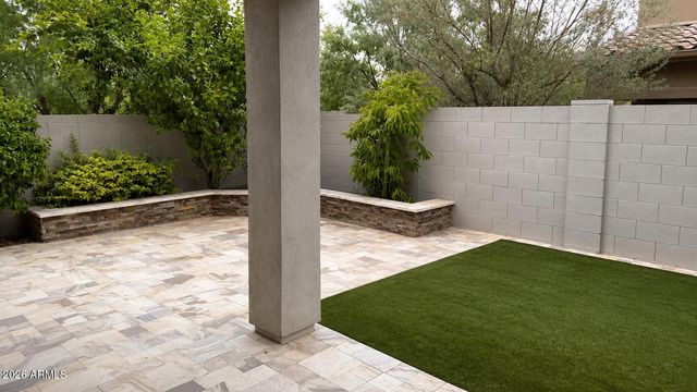 6523 E BLUEFIELD Avenue, Phoenix, AZ 85054
