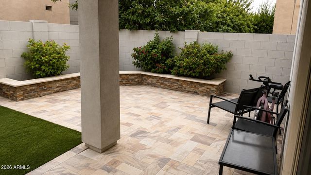 6523 E BLUEFIELD Avenue, Phoenix, AZ 85054