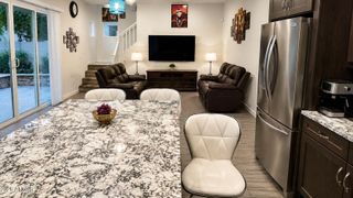 6523 E BLUEFIELD Avenue, Phoenix, AZ 85054