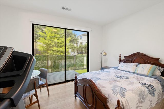 1302 Crocker Street, Houston, TX 77019