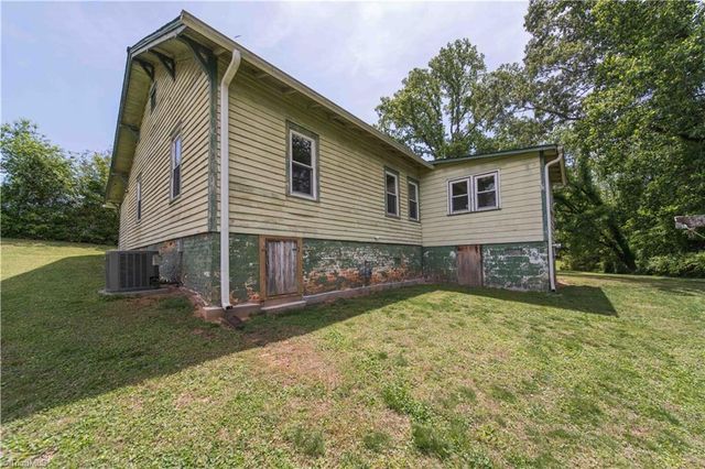 115 E Main Street, Jonesville, NC 28642