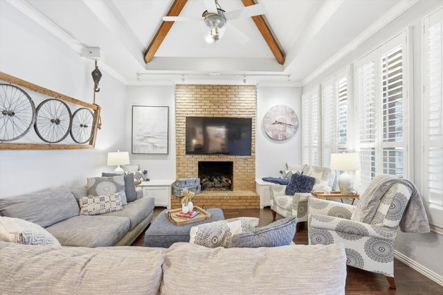 2410 Lone Oak Trail, Garland, TX 75044