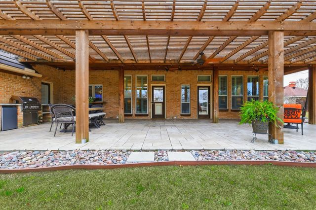 2410 Lone Oak Trail, Garland, TX 75044