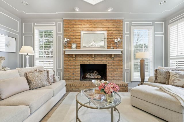 2410 Lone Oak Trail, Garland, TX 75044