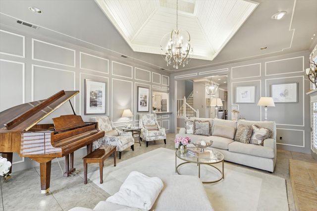 2410 Lone Oak Trail, Garland, TX 75044