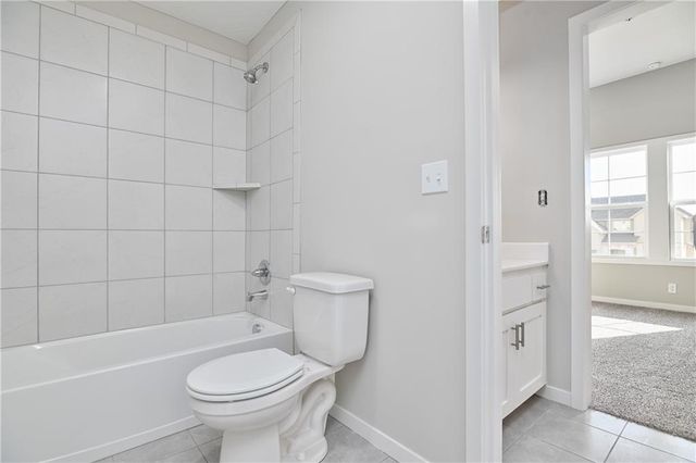 2714 W Park Street, Olathe, KS 66061