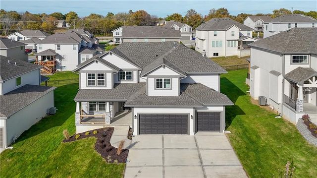 2714 W Park Street, Olathe, KS 66061