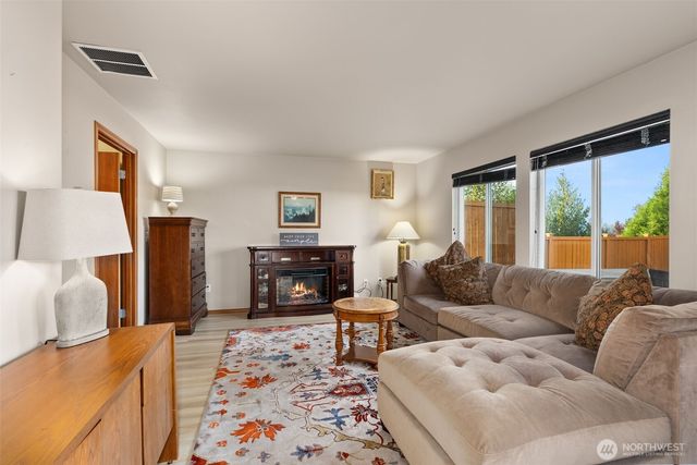 234 Wind River Dr, Chehalis, WA 98532