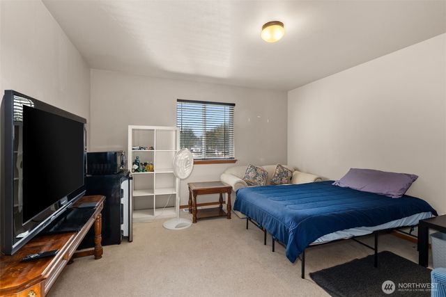 234 Wind River Dr, Chehalis, WA 98532