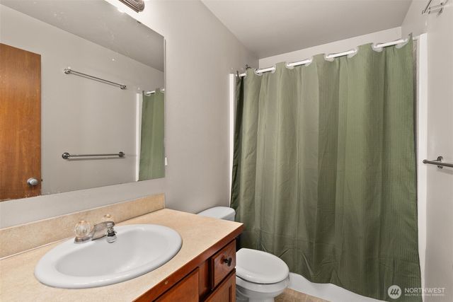 234 Wind River Dr, Chehalis, WA 98532