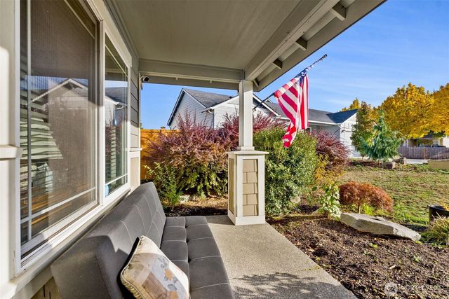 234 Wind River Dr, Chehalis, WA 98532