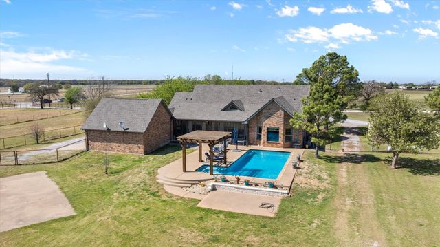 4525 Cattleguard Court, Tolar, TX 76476