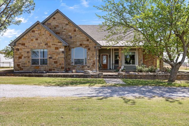 4525 Cattleguard Court, Tolar, TX 76476