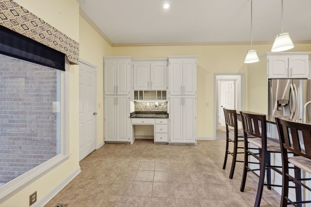 2006 Tamara Ct, Springfield, TN 37172