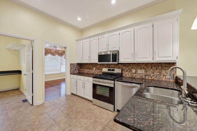 2006 Tamara Ct, Springfield, TN 37172