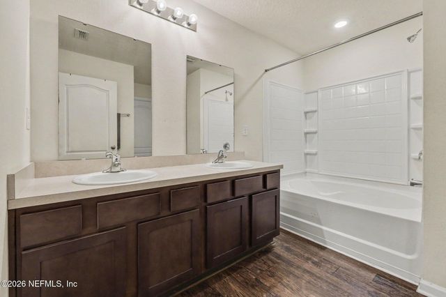 2048 NOTTOWAY WOODS Lane, Jacksonville, FL 32220