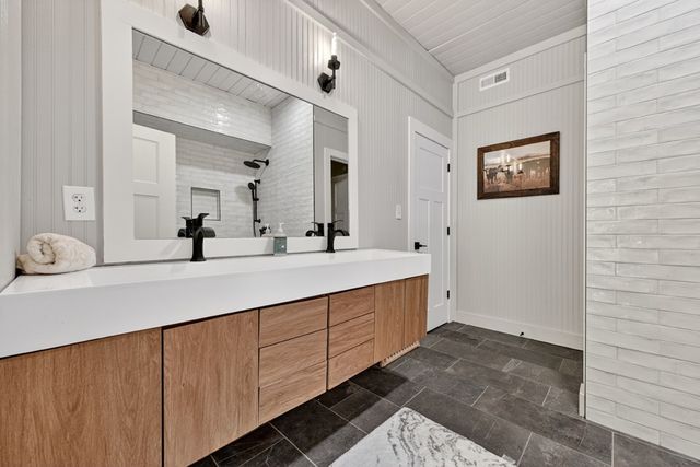 201 Highland Falls Road, Blue Ridge, GA 30513