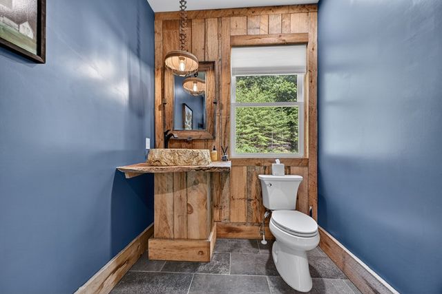 201 Highland Falls Road, Blue Ridge, GA 30513