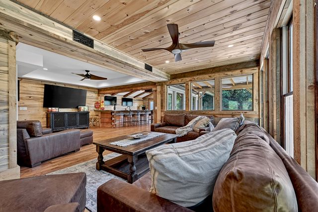 201 Highland Falls Road, Blue Ridge, GA 30513