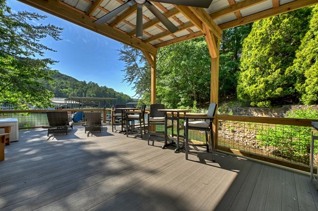 201 Highland Falls Road, Blue Ridge, GA 30513