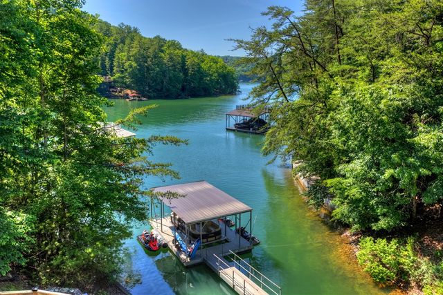 201 Highland Falls Road, Blue Ridge, GA 30513