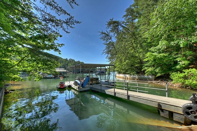 201 Highland Falls Road, Blue Ridge, GA 30513