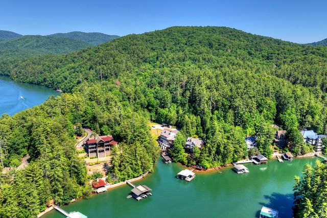 201 Highland Falls Road, Blue Ridge, GA 30513