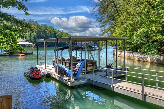 201 Highland Falls Road, Blue Ridge, GA 30513