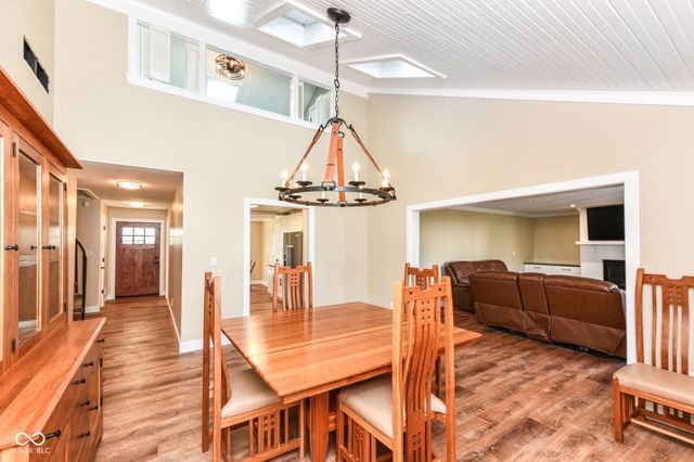 12370 Camberley Lane, Carmel, IN 46033