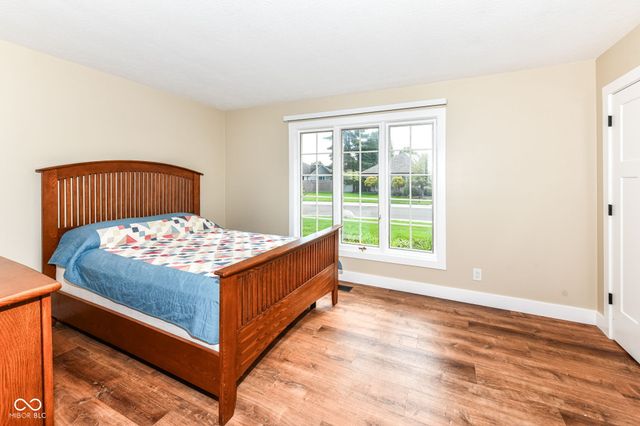 12370 Camberley Lane, Carmel, IN 46033