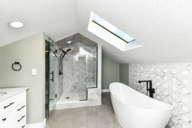 12370 Camberley Lane, Carmel, IN 46033